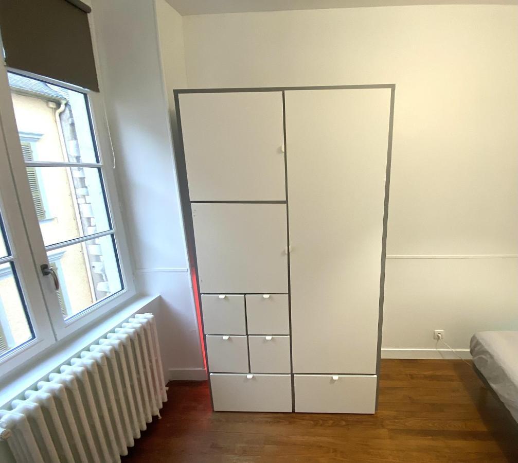 Floydroom'S Pau Chambre Hotes Dans Appartement Partage Proche Chateau Exterior photo