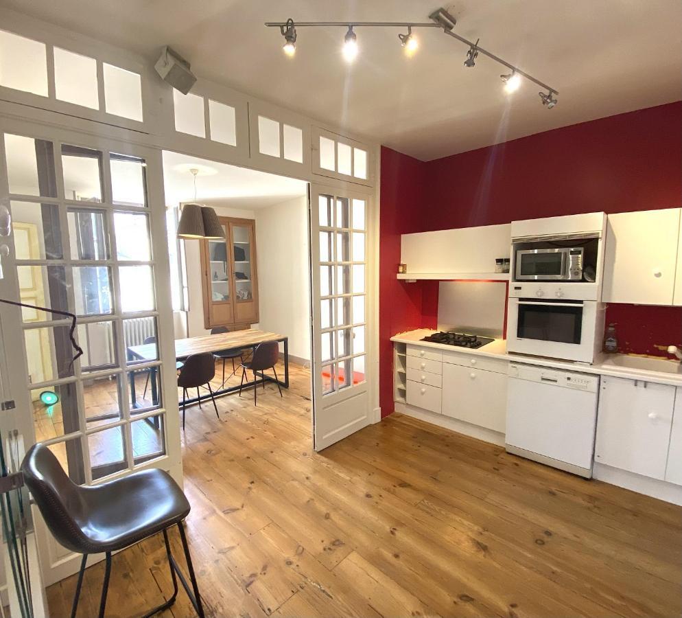 Floydroom'S Pau Chambre Hotes Dans Appartement Partage Proche Chateau Exterior photo